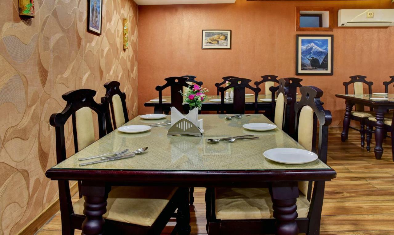 Hotel Treebo Trend Venkatesh Regency Shiliguri Exterior foto