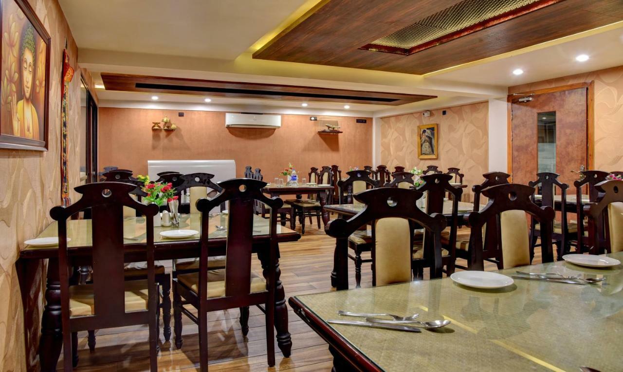 Hotel Treebo Trend Venkatesh Regency Shiliguri Exterior foto